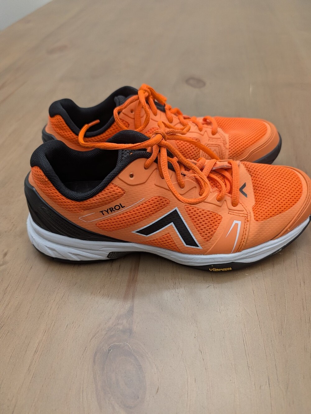 Vibram Tyrol Velocity V Mens Pickellball Shoes Orange & Black Men's Size 8.5